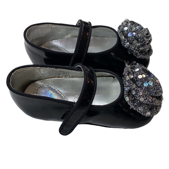 Stuart Weitzman Black Faux Patent Leather Circus Sequin Flower Baby Shoes sz 4 - Picture 2 of 7